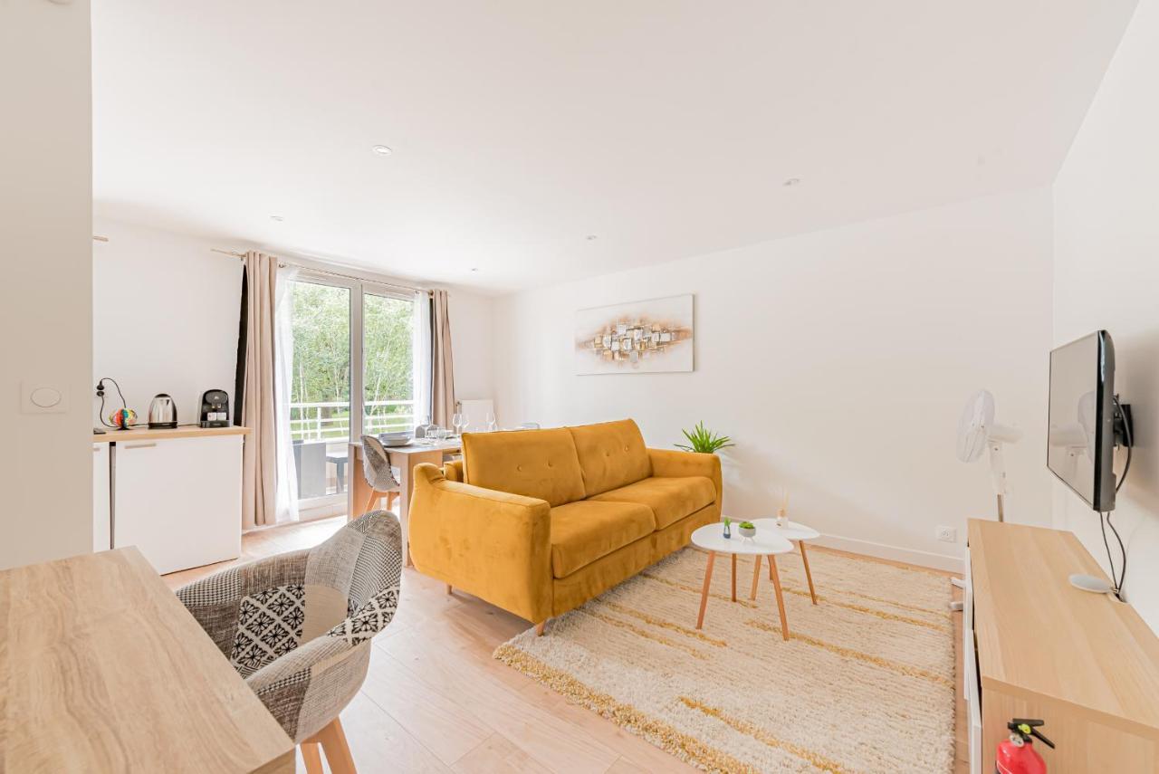Le Petit Cozy Home - Mayvenn แซ็งต์-ทีโบลต์-เดส์-วีญส์ ภายนอก รูปภาพ